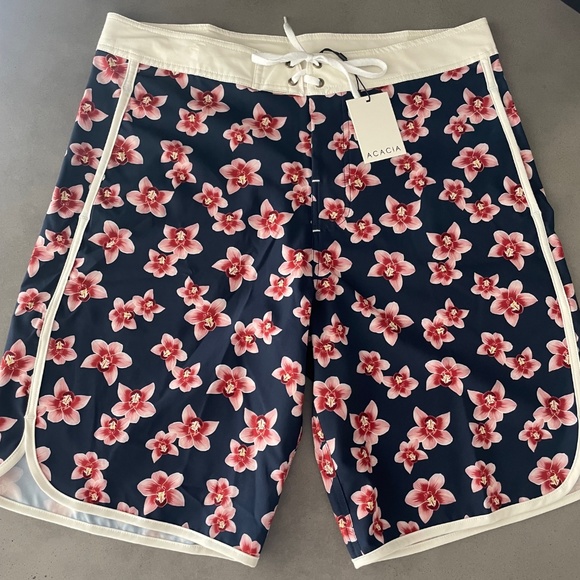 acacia swimwear Other - Acacia Swimwear Mens Aloha Surf Boardshorts - NWT - 36 - "Isle" Floral Print